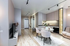 Bright apartment with balcony Minsk-Mir