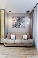 Bright apartment with balcony Minsk-Mir