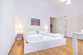 Affordable Cozy 2BR Apt Near Stadthalle