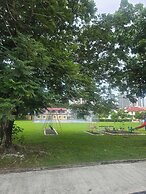 Bayan Lepas Getaway - Nature Views & BBQ Haven
