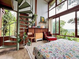 Hilltop Retreat Beneath Mt. Batukaru