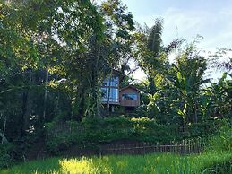 Hilltop Retreat Beneath Mt. Batukaru