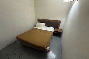 Hotel No.1 Lodge