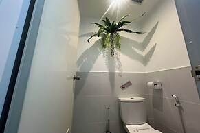 Lazy Lizard Hostel