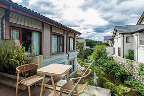 Jingdezhen Homestay Outside the Window
