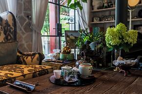 Jingdezhen Homestay Outside the Window