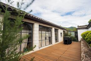 Jingdezhen Homestay Outside the Window