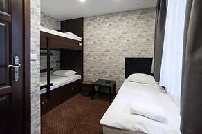 WORLD HOSTEL