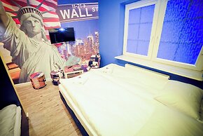 WORLD HOSTEL