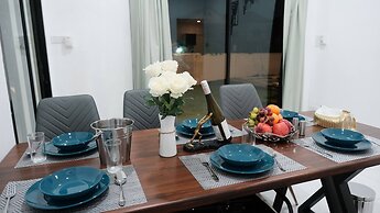 Modern Private Pool Villa in Sukhumvit