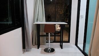 Modern Private Pool Villa in Sukhumvit