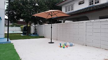 Modern Private Pool Villa in Sukhumvit