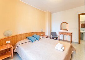 Rina Sea Apartments