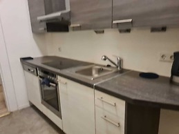 Modern 2BR Apt Near Wiener Stadthalle