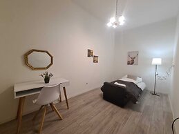 Modern 2BR Apt Near Wiener Stadthalle