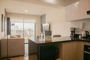 w Enchanting 1BR w Balcony in Barranco