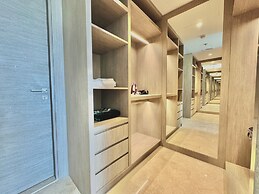 Venduras Chic 1BR Burj Views Sterling