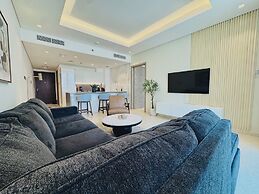 Venduras Chic 1BR Burj Views Sterling