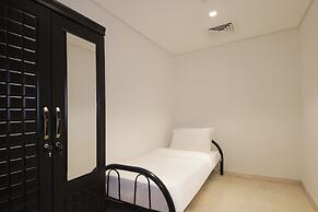 Luxury 1BR at Sterling East Burj Views