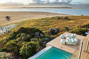 Mbizi Lagoon House
