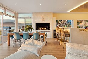 Mbizi Lagoon House