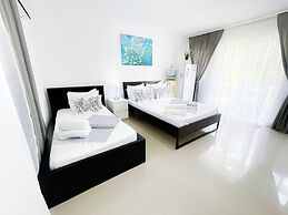 CARIBBEAN Ocean Breeze Beach HOTEL