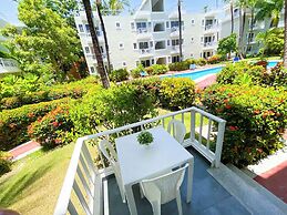 CARIBBEAN Ocean Breeze Beach HOTEL