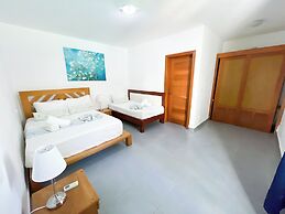 CARIBBEAN Ocean Breeze Beach HOTEL