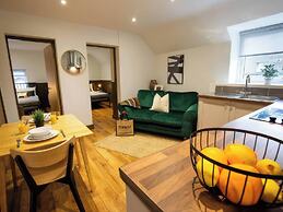 White Willow Apartment