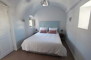 SV Mansion Oia