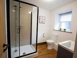 Oakwood Apartment