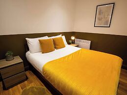 Oakwood Apartment