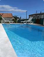 Sesimbra 3 Bedrooms With Shared Pool