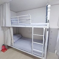 Funwave guesthouse in Haeundae