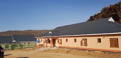 Hoyjiifka Holale Resort