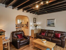 2 High Stakesby Cottages