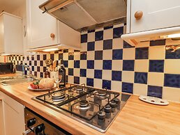 2 High Stakesby Cottages