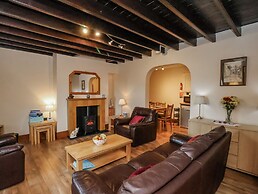 2 High Stakesby Cottages