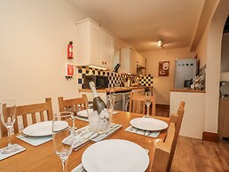 2 High Stakesby Cottages