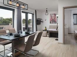 Apartment Infinity