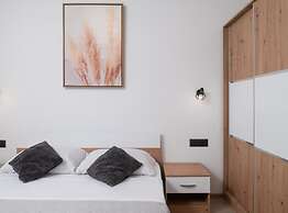 Apartment Infinity