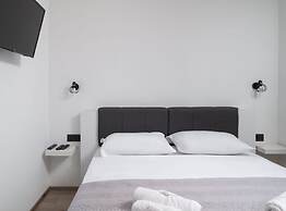 Apartment Infinity