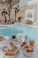Noème Santorini