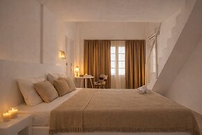 Noème Santorini