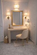 Noème Santorini