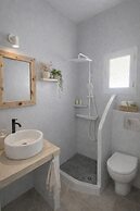 Noème Santorini