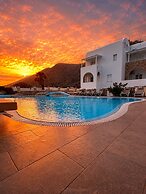 Noème Santorini