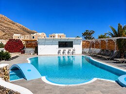 Noème Santorini