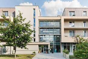 Quality Aparthotel Dinan