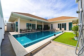 Modern Villa 3BR - Great Location KL3